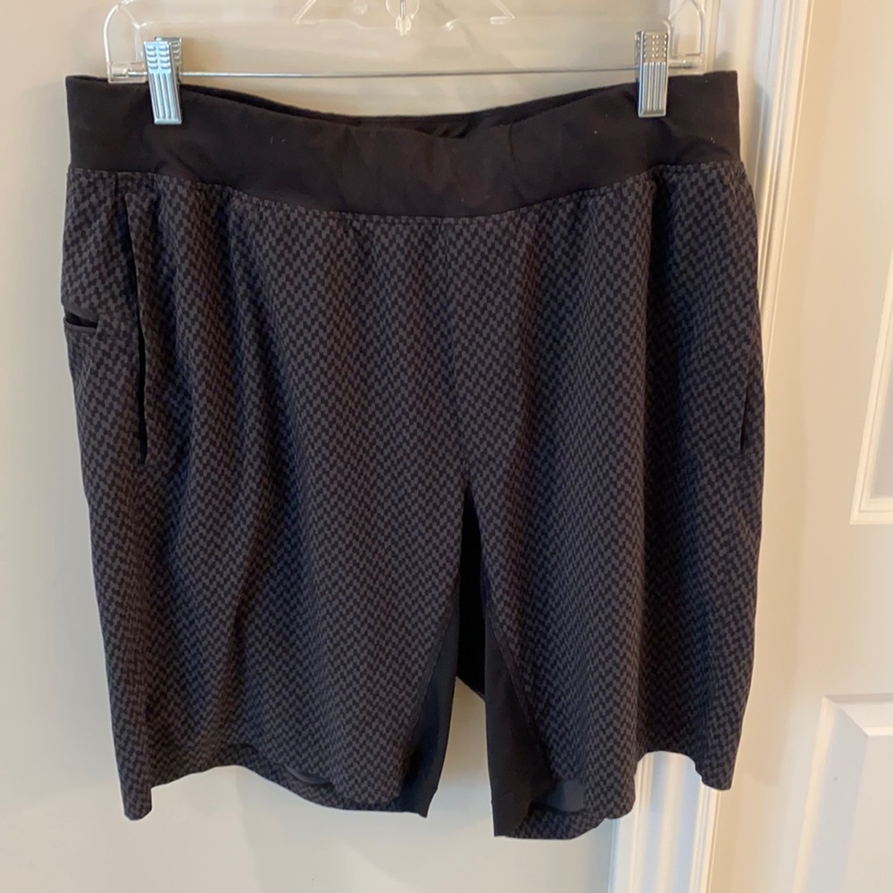 Lululemon THE Short Linerless 9”